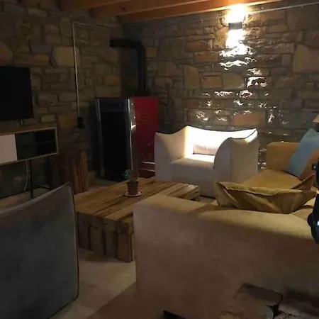 Egri Meseler Goekceada Eski Bademlide Tarihi Tas Ev *