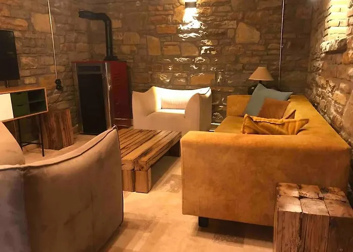 Сasa de vacaciones Egri Meseler Goekceada Eski Bademlide Tarihi Tas Ev